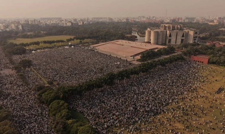 জনসমুদ্রে পরিণত জানাজা ময়দান, ওসমান হাদির শেষ বিদায়